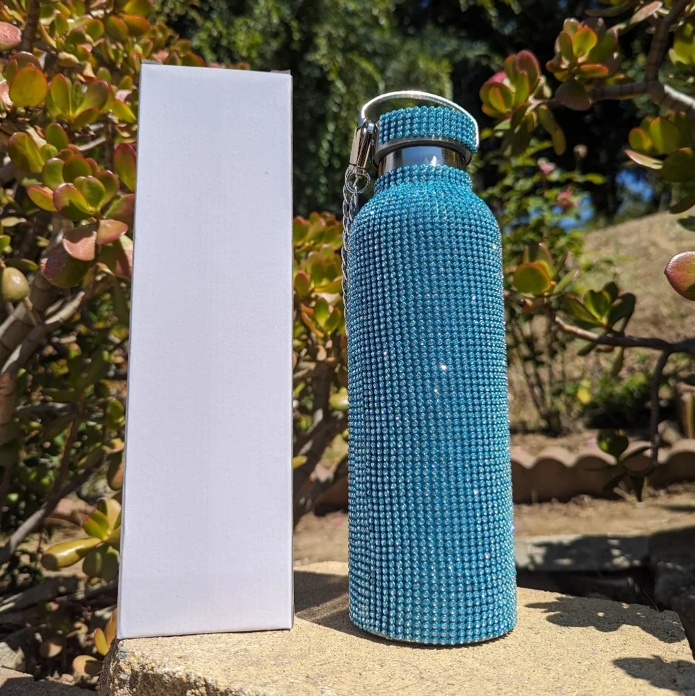 Stylish Flask / patterns / chain style